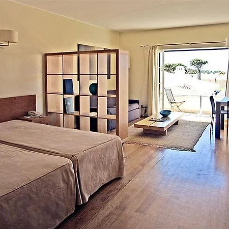 Bicuda 4* Cascaes